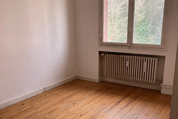 chambre-renovation-mur-chauffage-fenetre-parquet chambre-renovation-mur-chauffage-fenetre-parquet