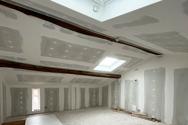 travaux-chantier-artisan-placo-peintre-grenier